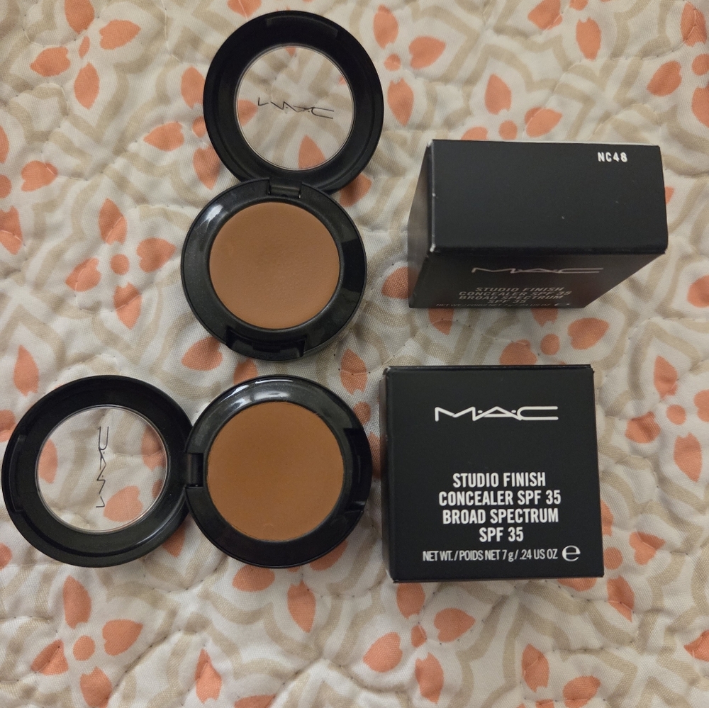 SOLD OUT! MAC Cosmetics Studio Finish Concealer NC48
